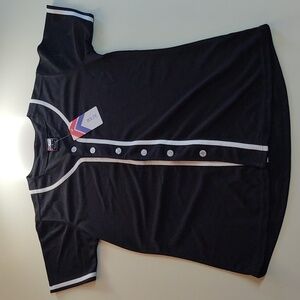 Women's Large jersey black white